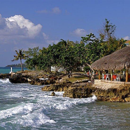 Carib Beach Apartments Negril Facilidades foto